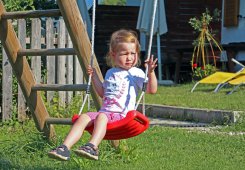 spielplatz-schaukeln